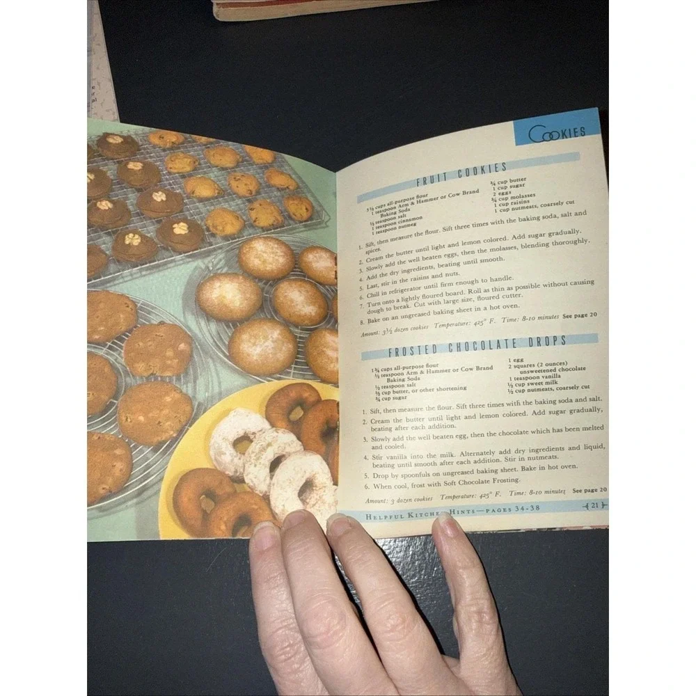 1937 Arm And Hammer Successful Baking Cookbook Tested Recipes Booklet Excellent!